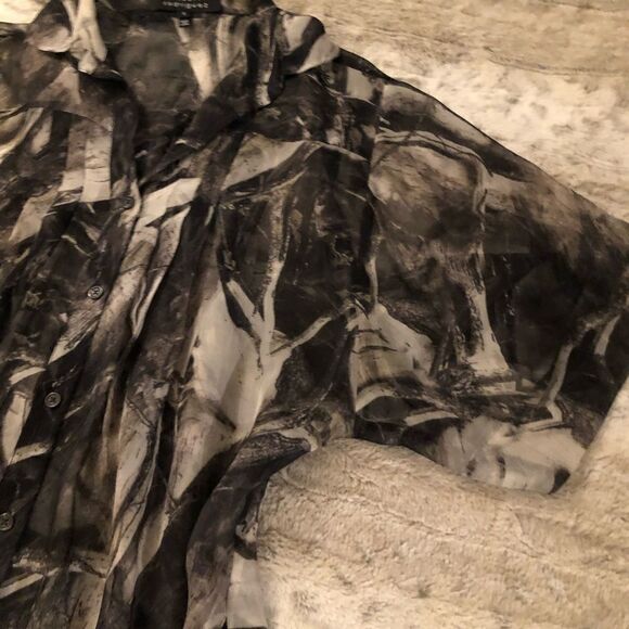 𝅺: : ROBERT RODRIGUEZ Sheer Short Sleeve Tunic or Dress Style Long Blouse : : - Picture 11 of 14